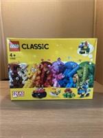 Lego 11002 Basic Brick Set 300 Pieces Ages 4+ Yrs NEW SEALED & RETIRED