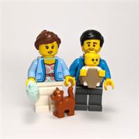 New Lego Family - Mum, Dad & Baby Minifigures with Orange Kitten