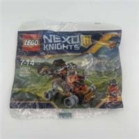 LEGO NEXO KNIGHTS: The Lava Slinger (30374)
