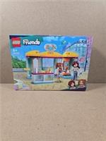 LEGO FRIENDS: Tiny Accessories Shop set 42608 Candi & Paisley