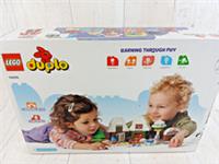 LEGO DUPLO Santa's Gingerbread House #10976 Building set *not opened*