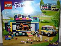 2022 Lego Friends 41722 HORSE SHOW TRAILER