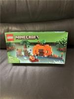 LEGO Minecraft The Pumpkin Farm | 21248 | Steve Set | Brand New