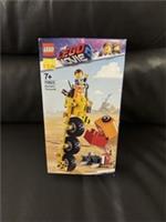 LEGO Movie 2 Emmets Tricycle 70823 | Emmet Minifigure | Retired | BNIB