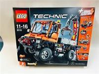 Lego 8110 Mercedes Benz Unimog U 400 New & Sealed Discontinued 2 in 1