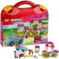 LEGO 10746 Mia's Farm Suitcase Building Set
