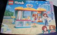 LEGO Friends : Tiny Accessories Shop Set 42608. New/Sealed. Fast dispatch!