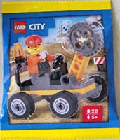 LEGO City - Builder with Buzzsaw Vehicle 952502 - Mini Set - New 2025