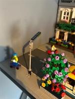 LEGO 2x Modern Street Lights lamps with Solar Panels Road City Street Scenery