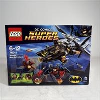 LEGO DC Super Heroes Batman Man-Bat Attack 76011
