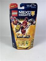 LEGO Nexo Knights ULTIMATE Macy 70331 ........New & Boxed