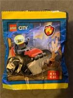 LEGO City: Firefighter with Buggy - Mini Set 952506 - New & Sealed 2025
