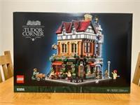 LEGO Icons Tudor Corner 10350 Brand New Factory Sealed