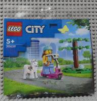 Lego City Dog Park and Scooter Polybag (30639) NEW