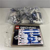 LEGO TECHNIC: Cargo Plane (42025) - NO BOX