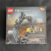 LEGO Technic 42121 Heavy-Duty Excavator 2-in-1 Set | 1 Bag Open - Rest Sealed