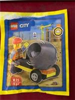 LEGO - City - Builder with Cement Mixer- Mini Set 952403 - New 2024