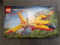 LEGO TECHNIC: Firefighter Aircraft (42152) - BNIB - Free P&P