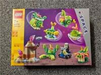 Lego Space Set 40715 Alien Pack - BNIB - Free P&P
