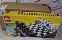 LEGO 2 in 1 Iconic Chess Set 40174 - Brand New Factory Sealed Retired Set