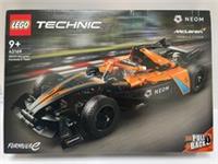 LEGO TECHNIC: Neom Mclaren Formula E Race Car 42169 Pull Back SEALED BOX