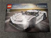LEGO TECHNIC: Koenigsegg Jesko Absolut White Hypercar (42184) - BNIB - Free P&P