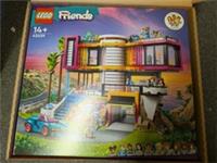 LEGO FRIENDS: Andrea's Modern Mansion (42639) - BNIB - Free P&P