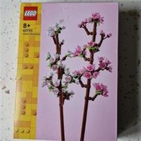 LEGO 40725 Cherry Blossoms Building Set for Ages 8+ New & Sealed