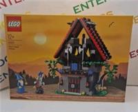 Lego Limited Edition Set 40601 Majisto's Magical Workshop New Box Damaged