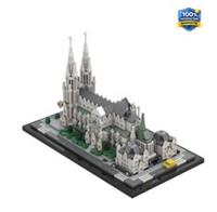 843 PCS New York St Patrick's Cathedral Building Blocks MOC City Landmark Model