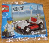 LEGO City 30000 - Medics Car - Poly Bag 32 Pieces NEW