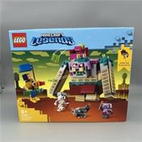 LEGO Minecraft: The Devourer Showdown (21257) BRAND NEW SEALED