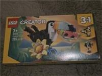 LEGO Creator 3in1 Wild Animals: Tropical Toucan with a Flower 7+ | 31173