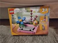 LEGO Creator 31169 Typewriter with Flowers Age 8+ 363pcs