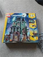 LEGO Creator Haunted Mansion 3 in 1 NEW 2025 Sealed New
