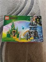 LEGO Wicked Emerald City & Kiamo Ko Castle Toy Set 75689 New Sealed Box Has Mark