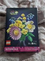 LEGO Fortnite Peely & Sparkplugs Camp (77075)