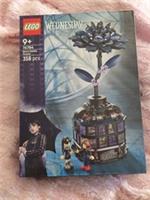 LEGO Wednesday Black Dahlia Flower Toy - Opening Play and Display Model 76784