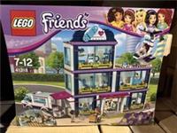 LEGO FRIENDS: Heartlake Hospital (41318)