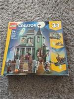 LEGO Creator Haunted Mansion 3 in 1 NEW 2025 Sealed Scuff On Box
