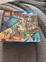 LEGO The LEGO Movie: Getaway Glider (70800) Sealed Box Creased