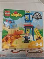 LEGO DUPLO: T. rex Tower (10880) Sealed Box Has Scuffs