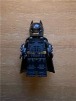 Custom LEGO Batman Dark Knight Armoured Blue Suit Cape Minifigure