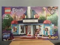 LEGO 41448 Friends Heartlake City Movie Theater age 7 + 451 pieces~Brand NEW~