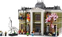 MOC Build Blocks ICONS - Natural History Museum | 4014pcs 7 Figures (10326)