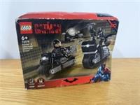 LEGO 76179 SEALED BOX SET BATMAN & SELINA KYLE MOTORCYCLE PURSUIT (RETIRED SET)