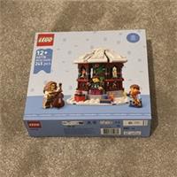 LEGO 40778 Winter Gazebo Set Brand new & Sealed