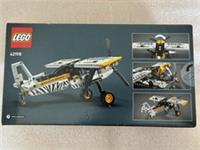 LEGO Technic Bush Plane 42198 Building Kit New Sealed
