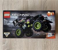 Lego Technic Monster Jam Grave Digger 42118 Brand New Sealed FREE POSTAGE