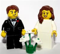 LEGO Bride Brown Hair & Groom Black Suit Wedding Minifigure Flowers